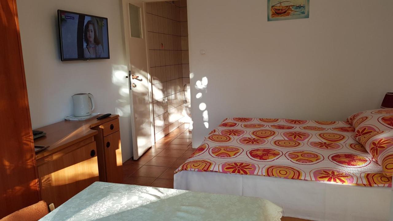 Wynajem Pokoi Hotel Kolobrzeg Ngoại thất bức ảnh