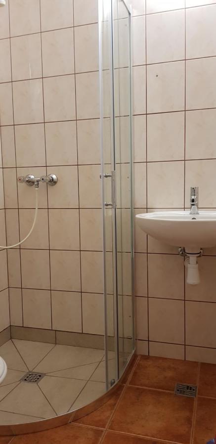 Wynajem Pokoi Hotel Kolobrzeg Ngoại thất bức ảnh